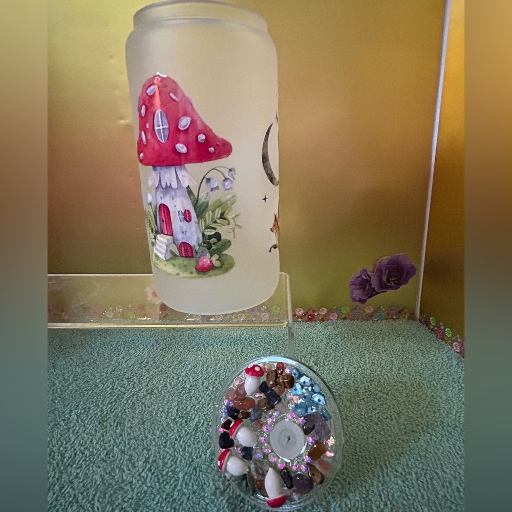 Handcrafted Mushroom Frosted Glass Glass 16 oz New